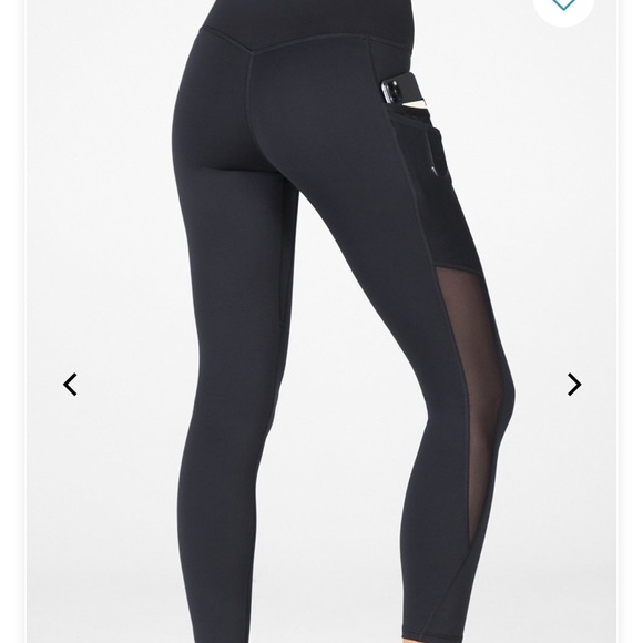 ✌🏼Bundle of Two Pairs! Fabletics Motion 365 Leggings Black: 2 Pair Bundle 🖤 🖤 - Picture 4 of 10